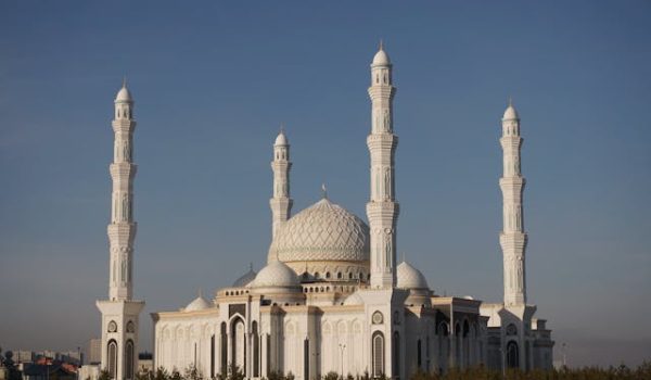hazrat-sultan-mosque